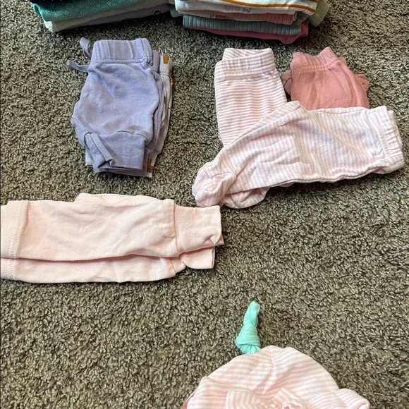 Lot of premie girl clothes - Picture 6 of 7